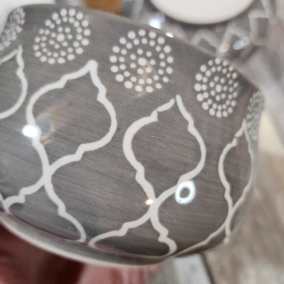 Baum Brothers Moroccan gray & white soup cereal bowls 5" dinnerware set of 3 - Picture 6 of 9